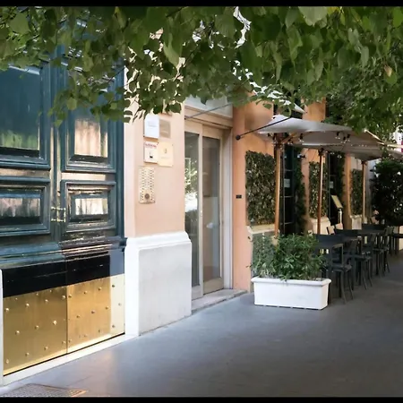 דירה Via Veneto Luxury Loft